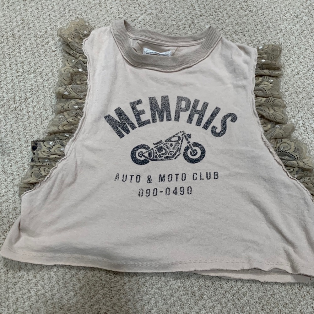 Free people crop shirt w leopard print.